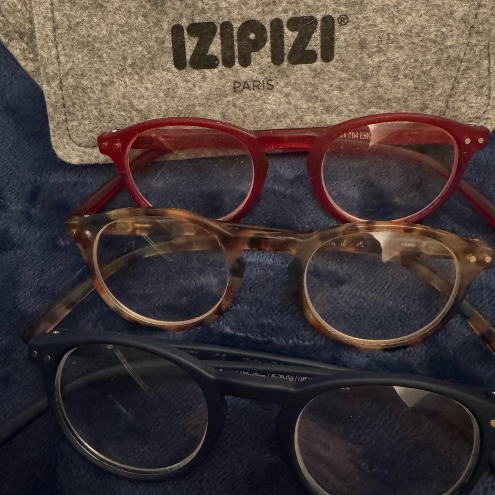 IZIPIZI readers Glasses Set - Red, Brown, Blue 2.0. Style A